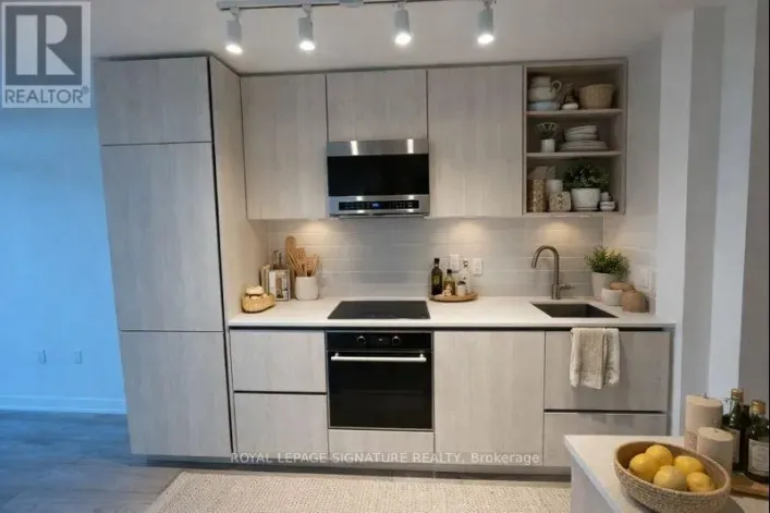 2010S - 110 BROADWAY AVENUE, Toronto