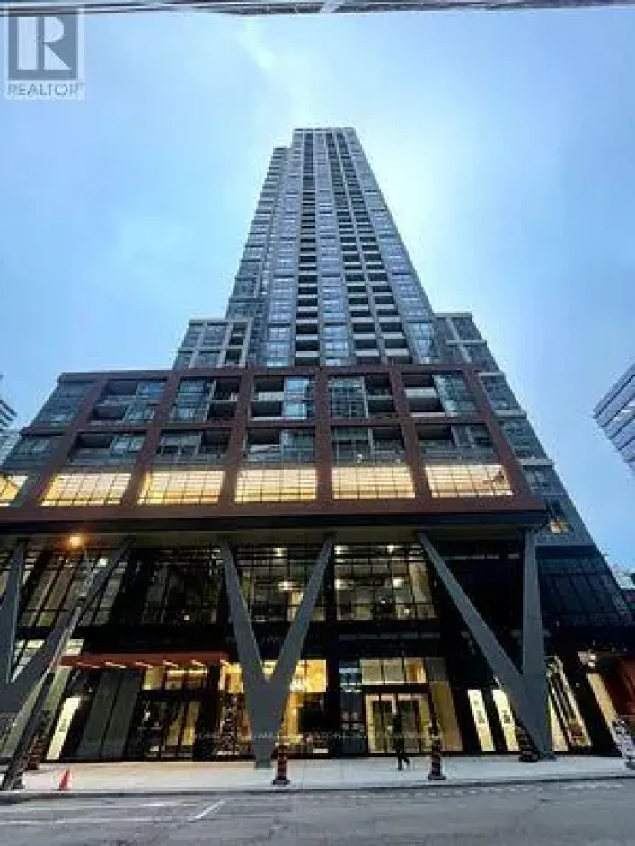 2011 - 108 PETER STREET, Toronto