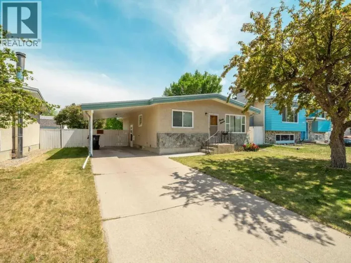 2011 20 Street N, Lethbridge