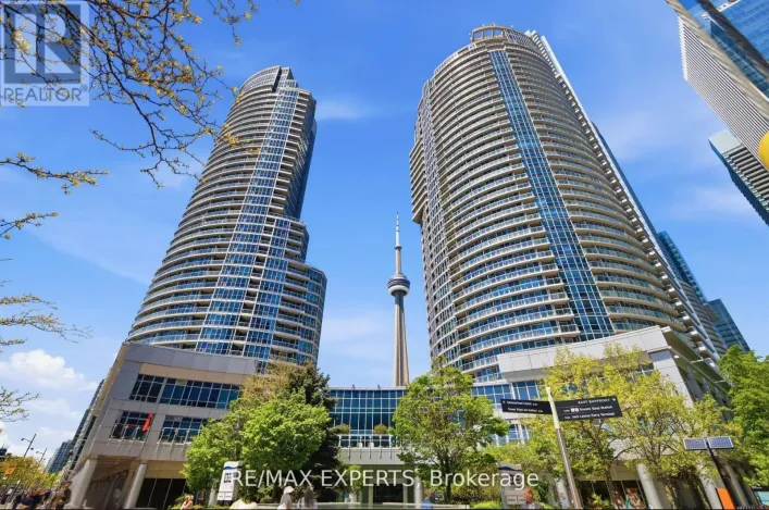 2011 - 208 QUEENS QUAY W, Toronto