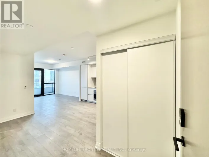 2011 - 4015 THE EXCHANGE STREET, Mississauga