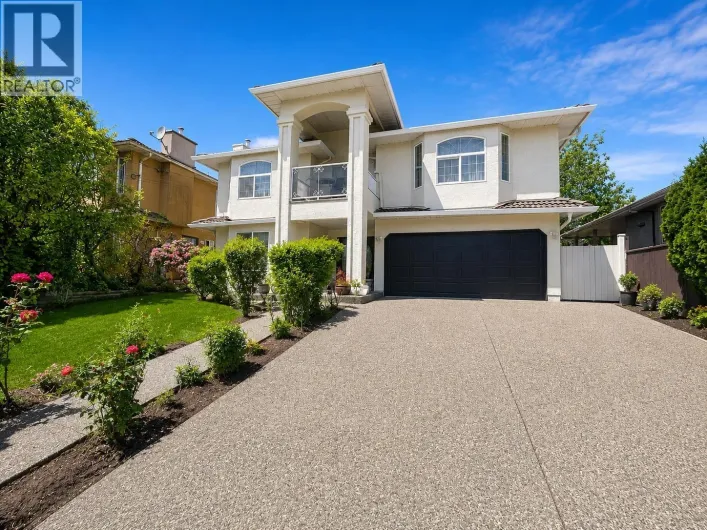 2011 SEVENTH AVENUE, New Westminster