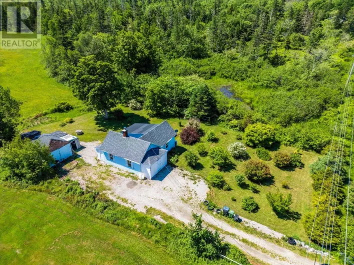 2012 Highway 340, Deerfield