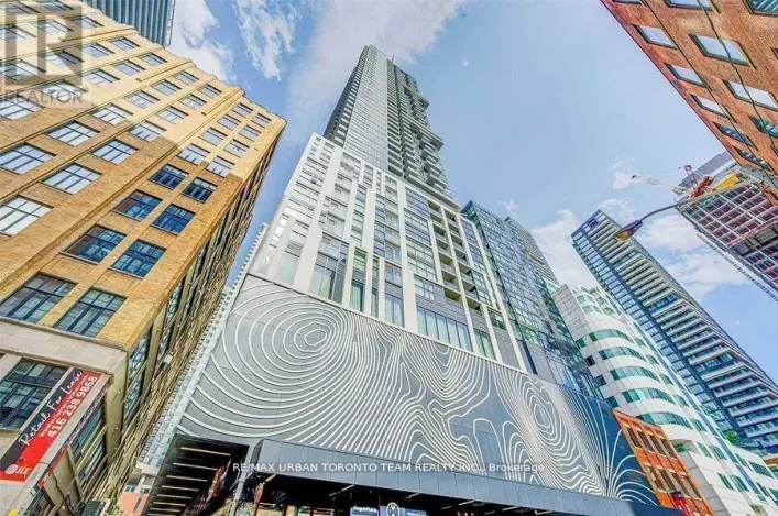 2013 - 87 PETER STREET, Toronto