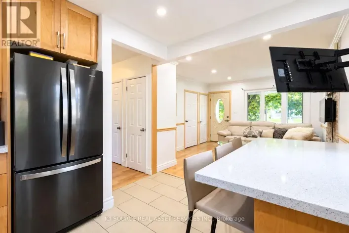 2014 BALSAM AVENUE, Mississauga