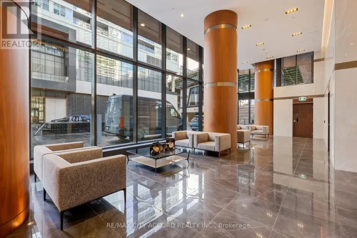 2015 - 17 BATHURST STREET, Toronto