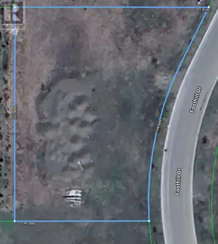 2015 Foothill DR, Thunder Bay