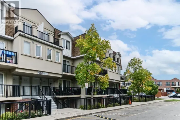Row / Townhouse for sale: 2016 - 3035 FINCH AVENUE W, Toronto