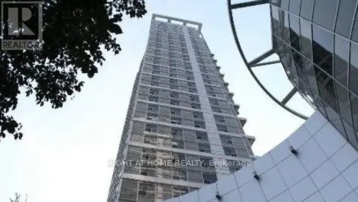 2016 - 36 LEE CENTRE DRIVE, Toronto
