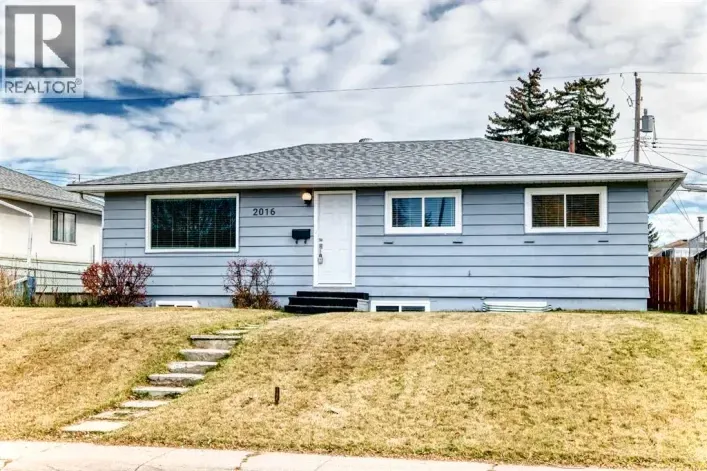 2016 46 Street SE, Calgary