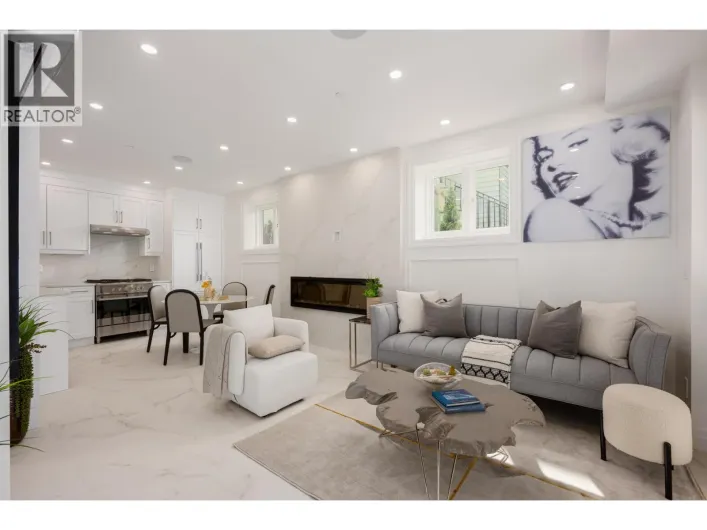 2016 W 15TH AVENUE, Vancouver