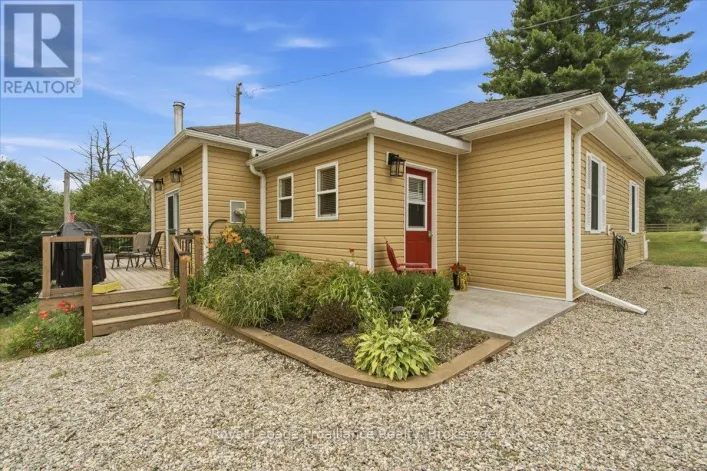 2017 CLARK ROAD, Frontenac