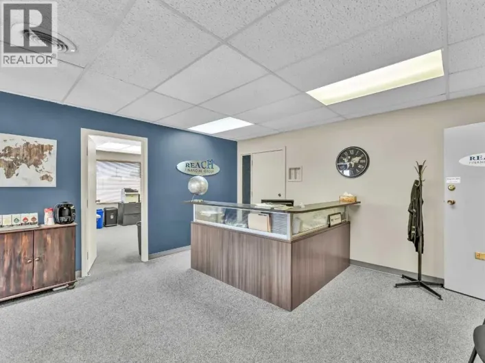 201A, 140 Maple Avenue SE, Medicine Hat