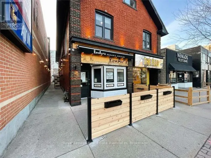 201+B - 94 LAKESHORE ROAD E, Mississauga