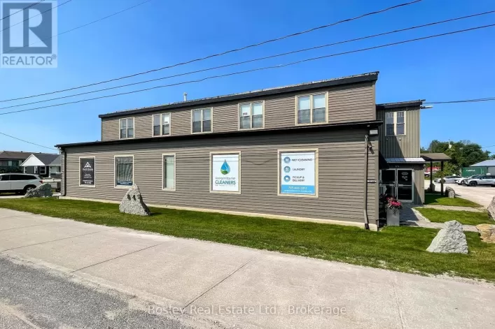 201N - 864 HURONTARIO STREET, Collingwood