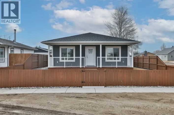 202 1 Avenue S, Champion