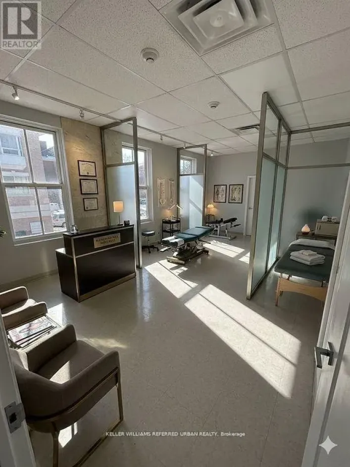 202 - 10132 YONGE STREET, Richmond Hill