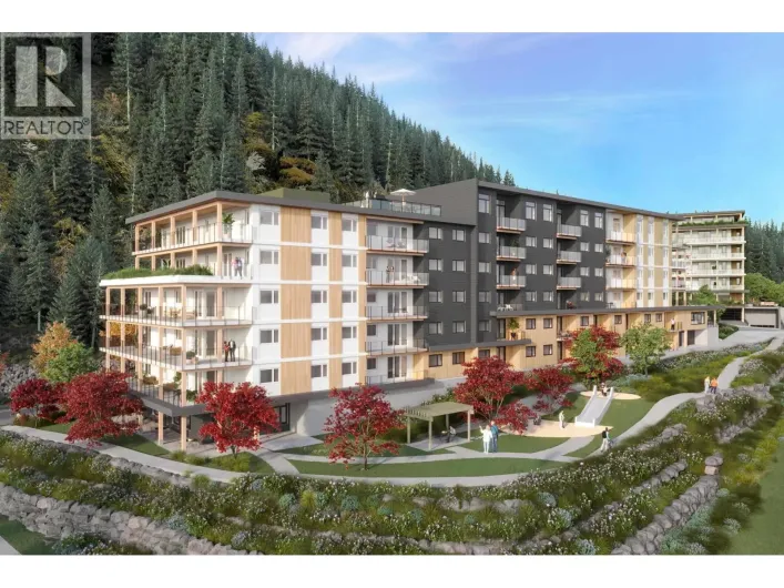 202 1050 FINCH DRIVE, Squamish