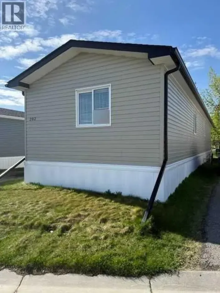 202, 1101 84 Street NE, Calgary