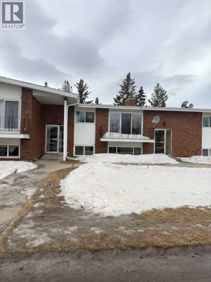 202, 11114 Hoppe, Grande Cache