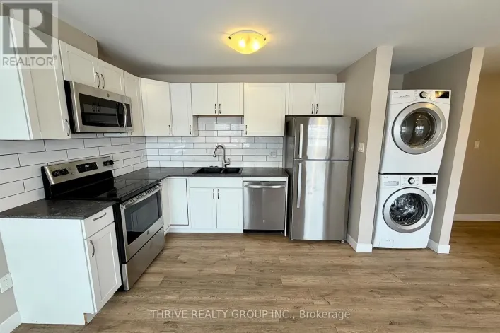 202 - 1277 COMMISSIONERS ROAD W, London South