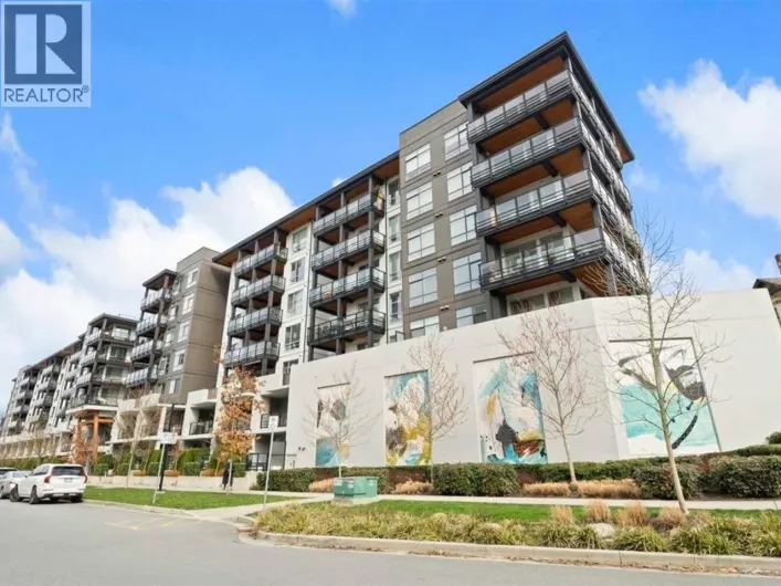 202 128 E 8TH STREET, North Vancouver