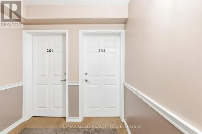 202 - 1340 MAIN STREET E, Milton