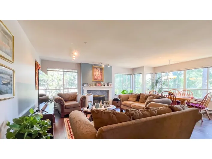202 15375 17 AVENUE, Surrey