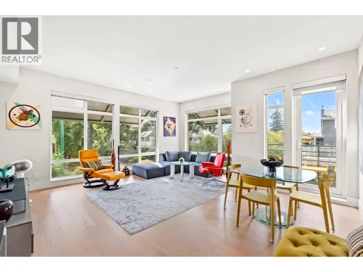 202 1591 BOWSER AVENUE, North Vancouver