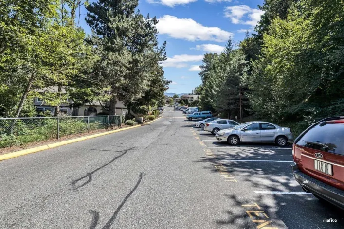 202 1750 MCKENZIE ROAD, Abbotsford