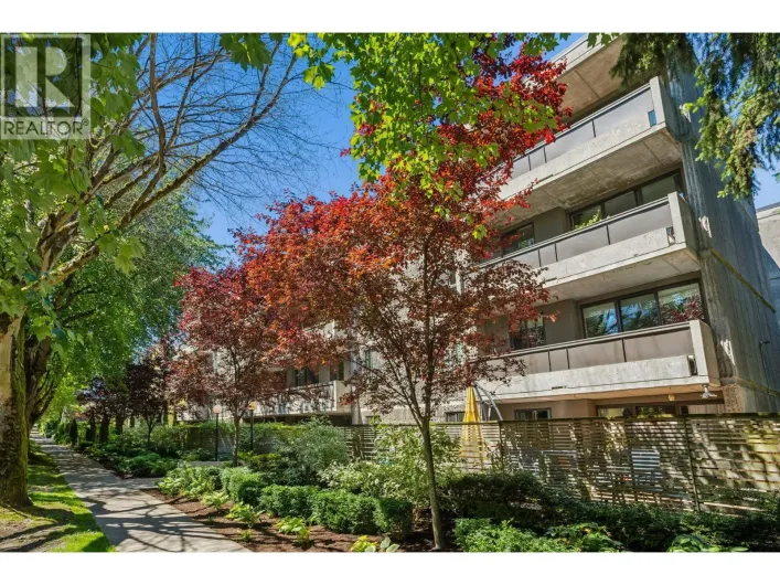 202 1867 W 3RD AVENUE, Vancouver