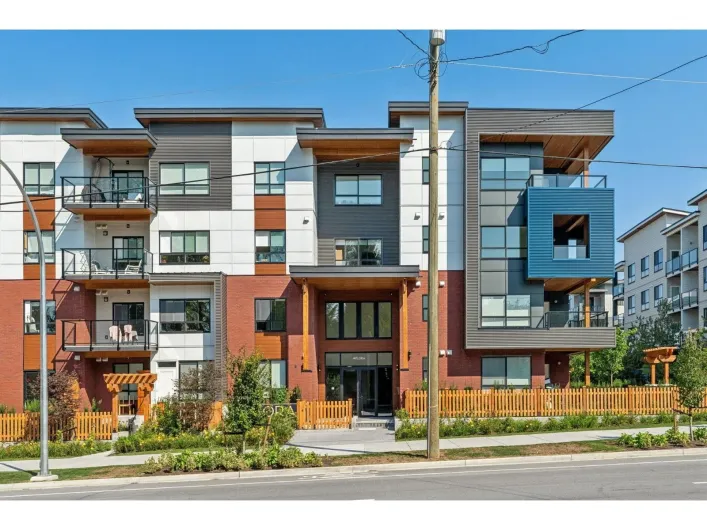 202 20286 72B AVENUE, Langley