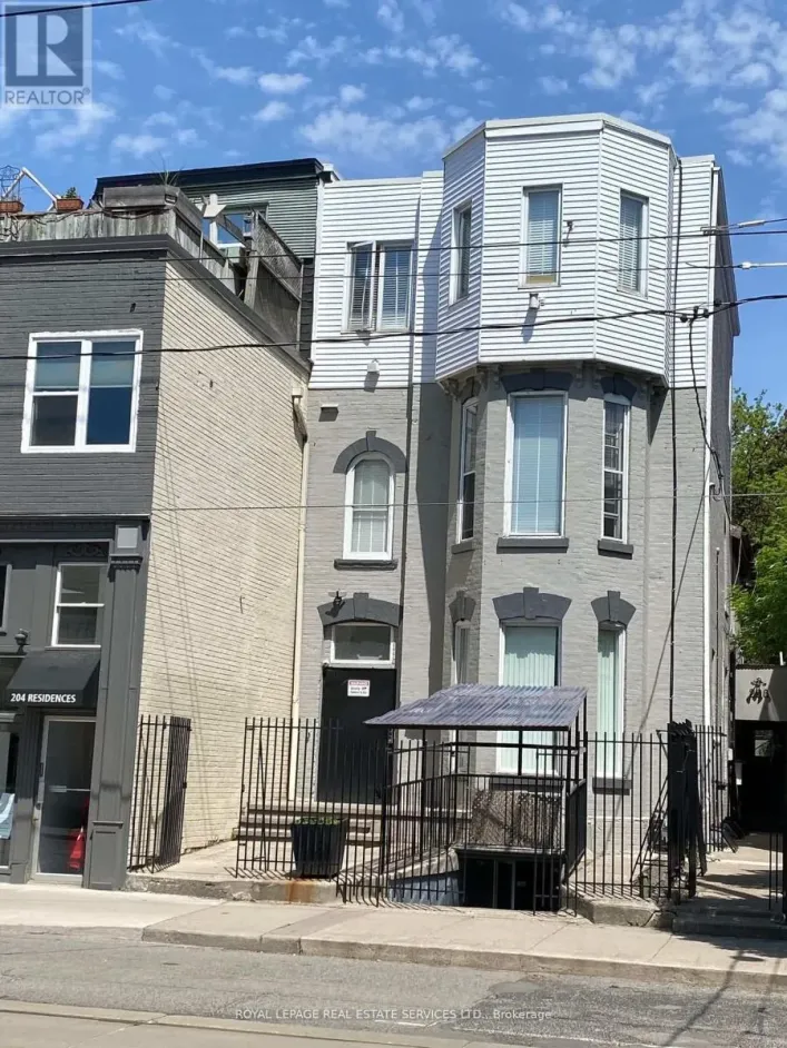 202 - 206 CARLTON STREET, Toronto
