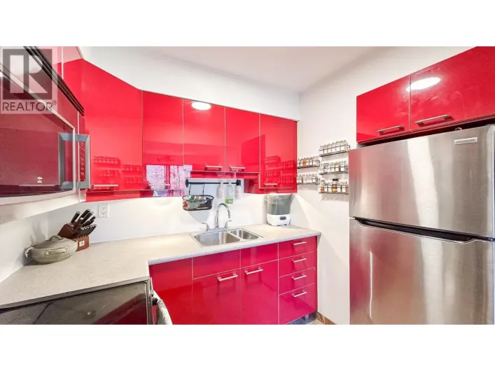 202 2080 MAPLE STREET, Vancouver