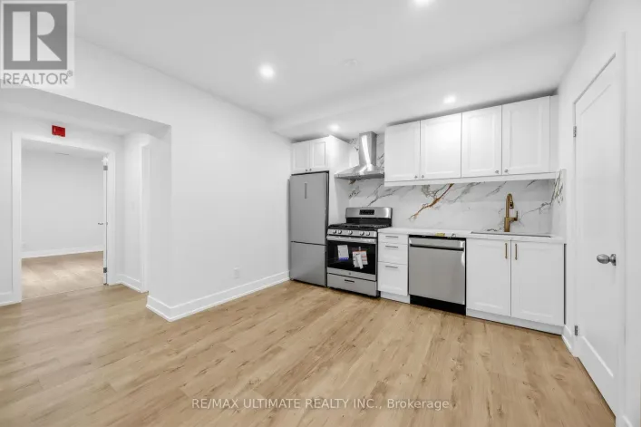 202 - 229 SPADINA AVENUE, Toronto