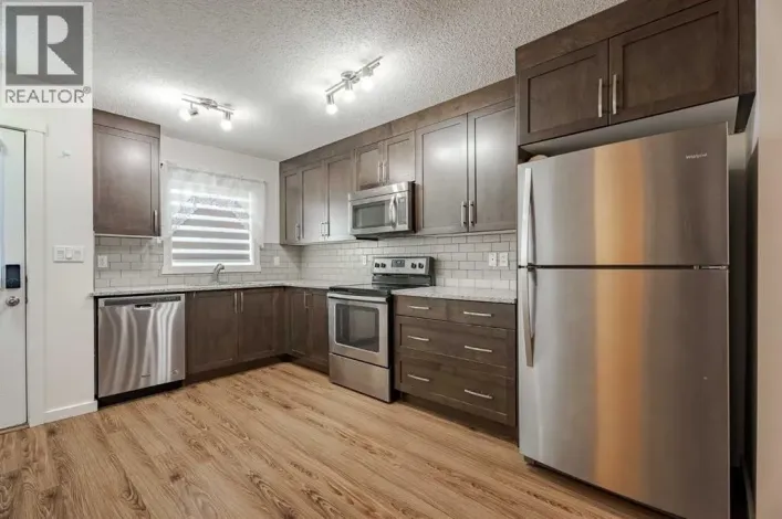 202, 2400 Ravenswood View SE, Airdrie