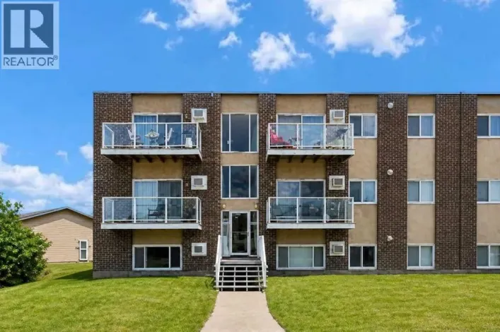 202, 2987 Dunmore Road SE, Medicine Hat