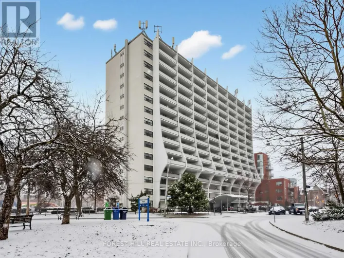 202 - 35 WALMER ROAD, Toronto