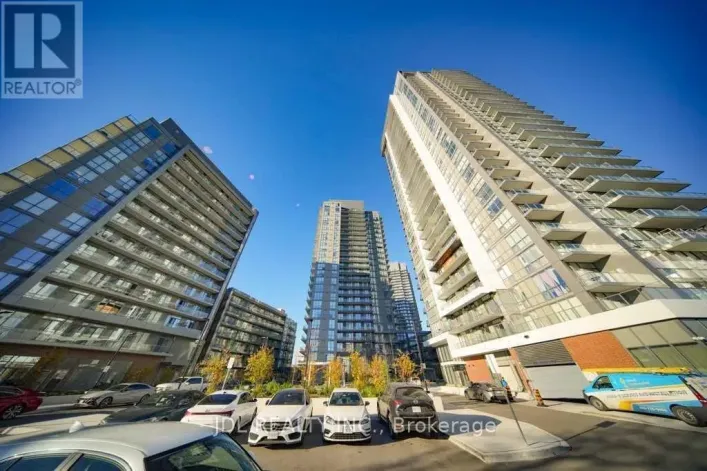 202 - 36 FOREST MANOR ROAD, Toronto