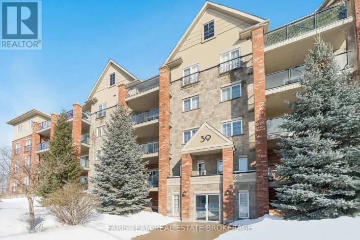202 - 39 FERNDALE DRIVE S, Barrie