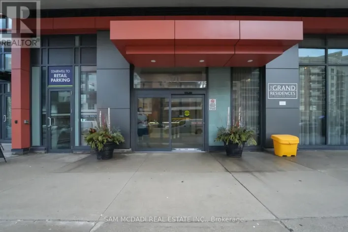 202 - 4070 CONFEDERATION PARKWAY, Mississauga