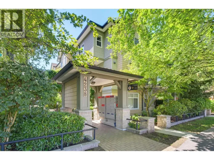 202 4238 ALBERT STREET, Burnaby