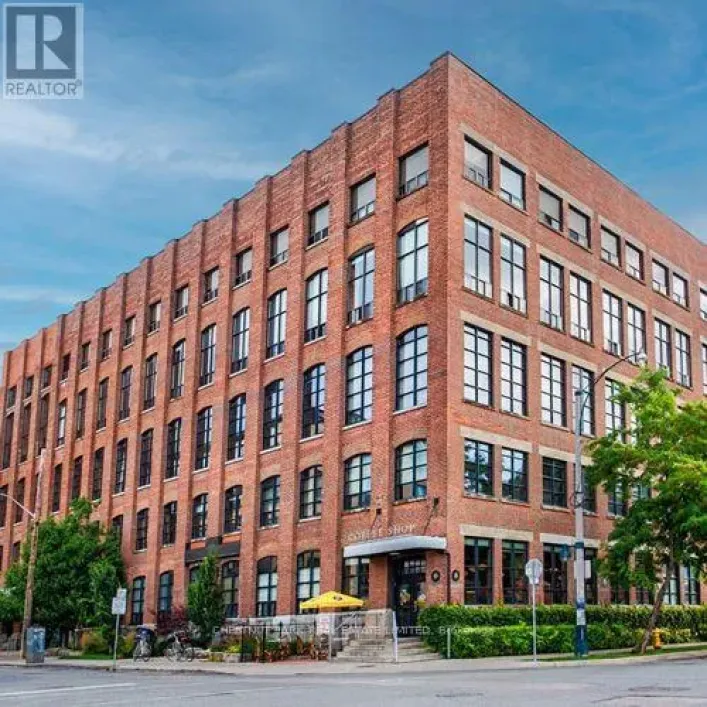 202 - 43 HANNA AVENUE, Toronto