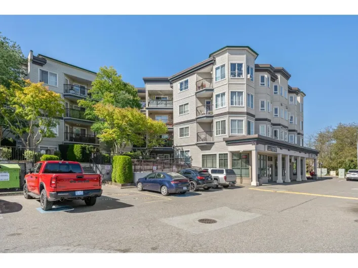 202 5765 GLOVER ROAD, Langley