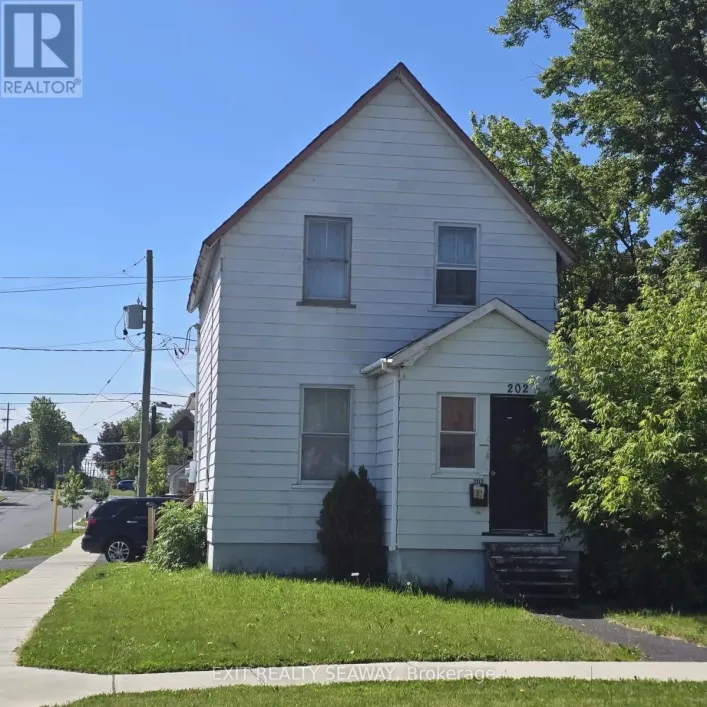 202 5TH STREET W, Cornwall