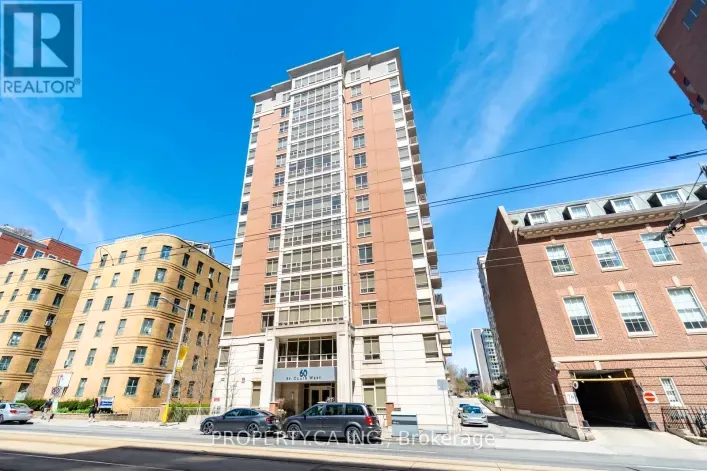 Apartment for sale: 202 - 60 ST CLAIR AVENUE W, Toronto