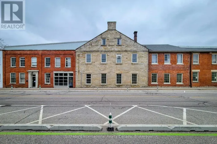 202 - 64 HATT STREET, Hamilton