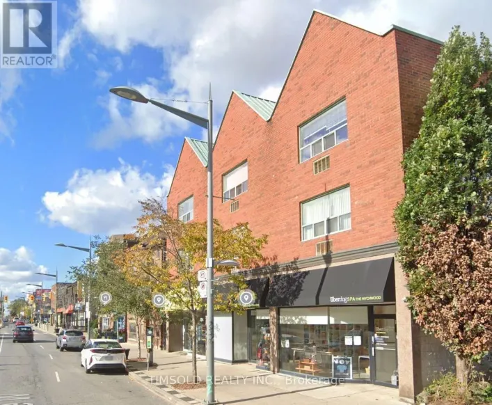 202 - 666 ST CLAIR AVENUE W, Toronto
