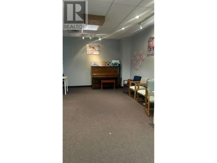 202 7857 6TH STREET, Burnaby