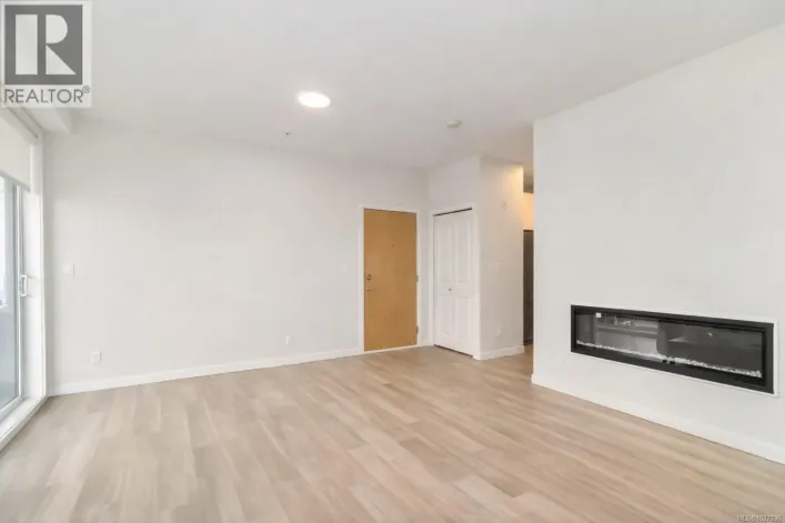 202 815 Orono Ave, Langford